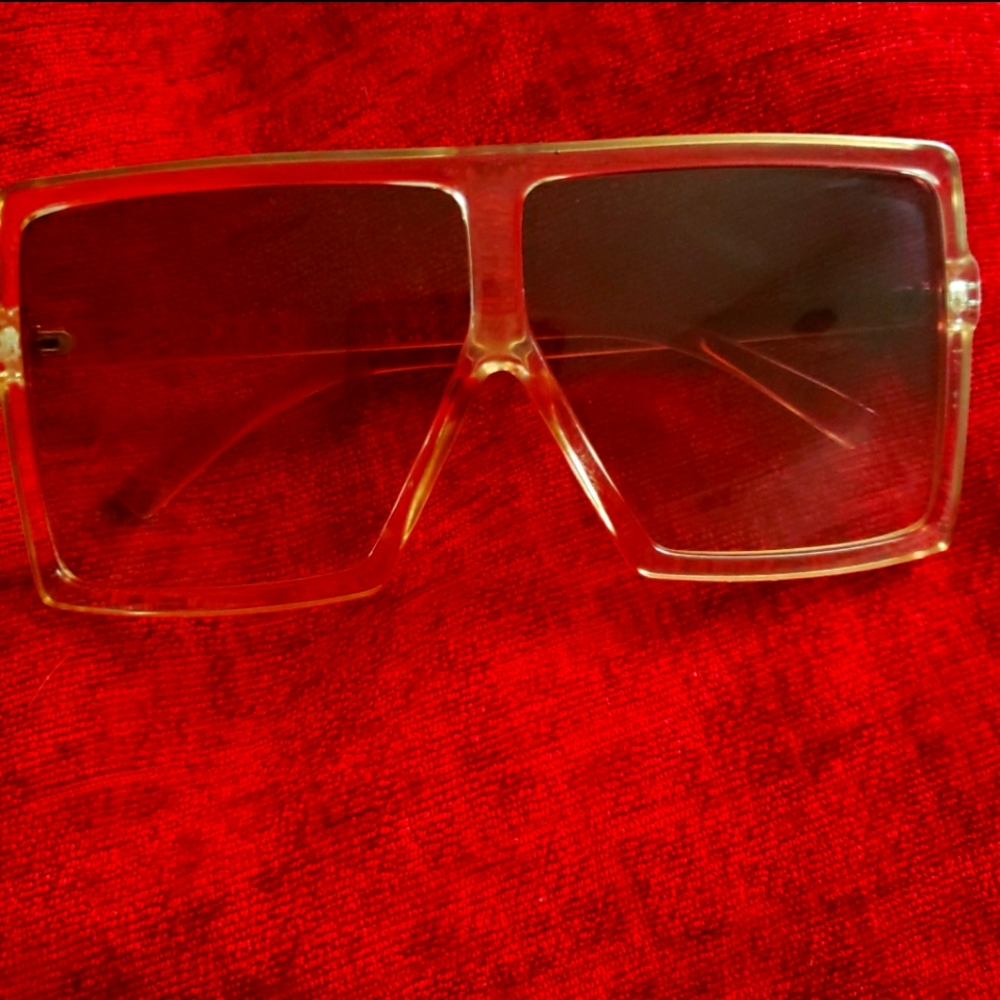 Hazel Shades